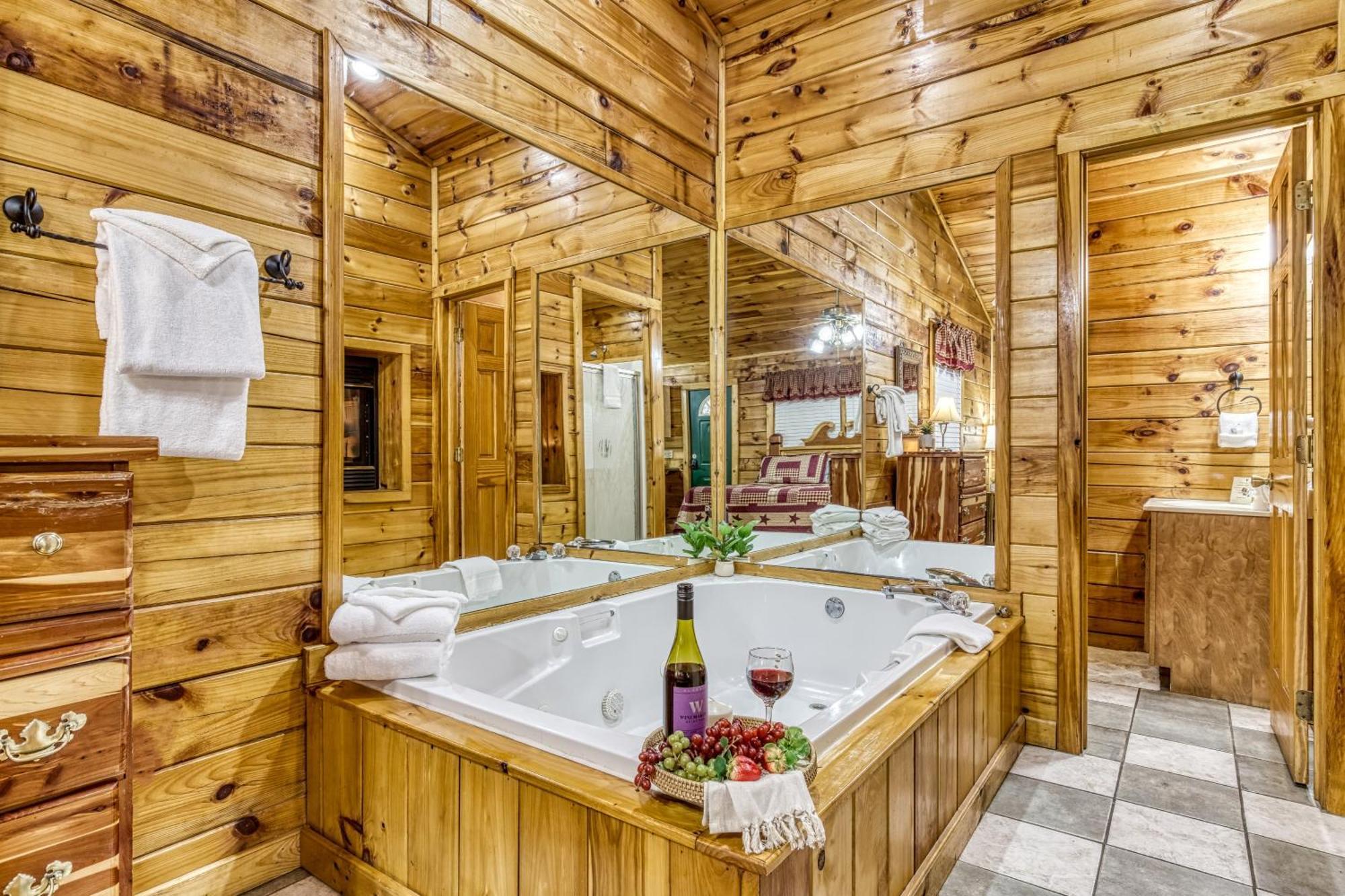 Romantic Retreat Gatlinburg Luaran gambar